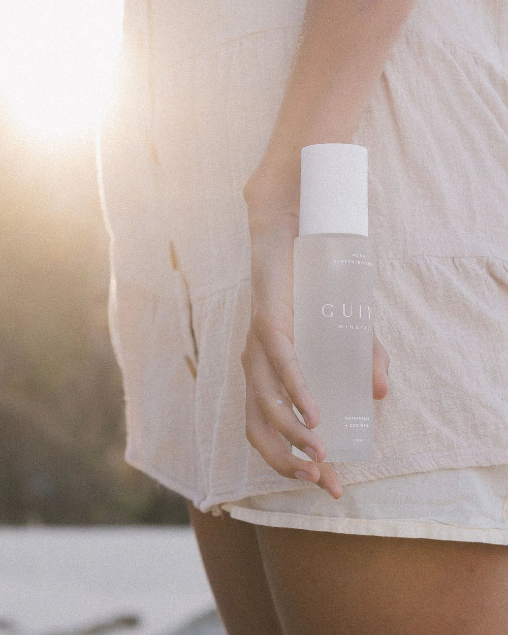 AURA FINISHING SPRAY